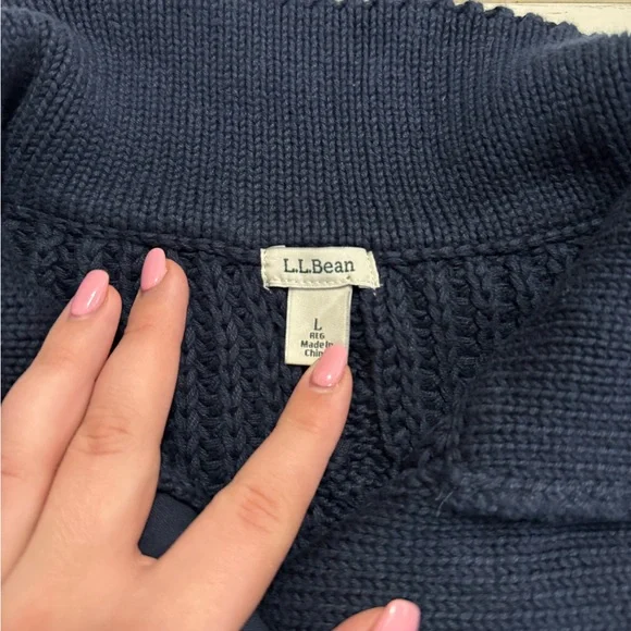 L.L.Bean Cable Knit Pullover Sweater - Picture 4 of 4